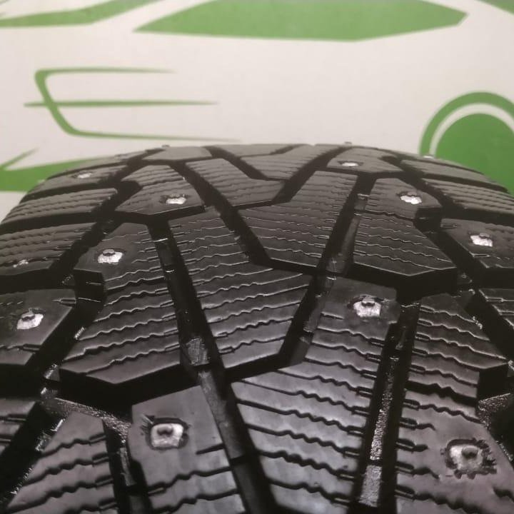 215/55 R17 Pirelli Ice Zero 1 шт