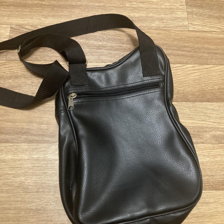 Сумка в виде гитары