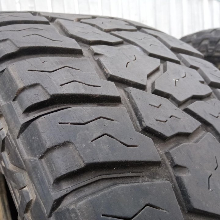 Шина 305/70 R16, 1шт