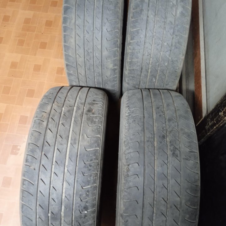 Шины летние 215/55R16