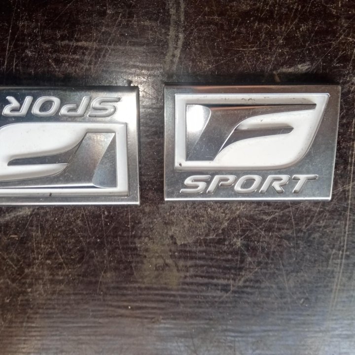 Эмблема F SPORT