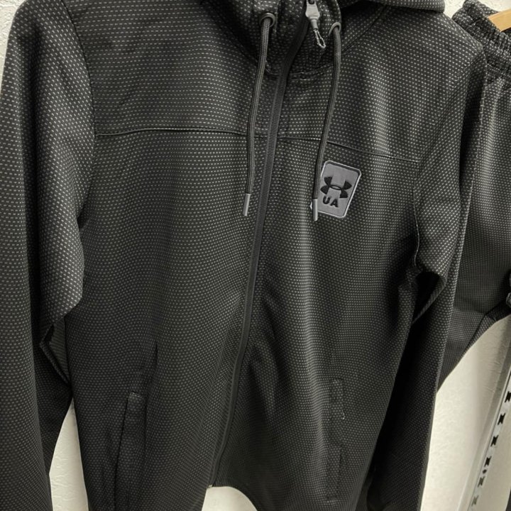 Спортивный мужской костюм Under Armour