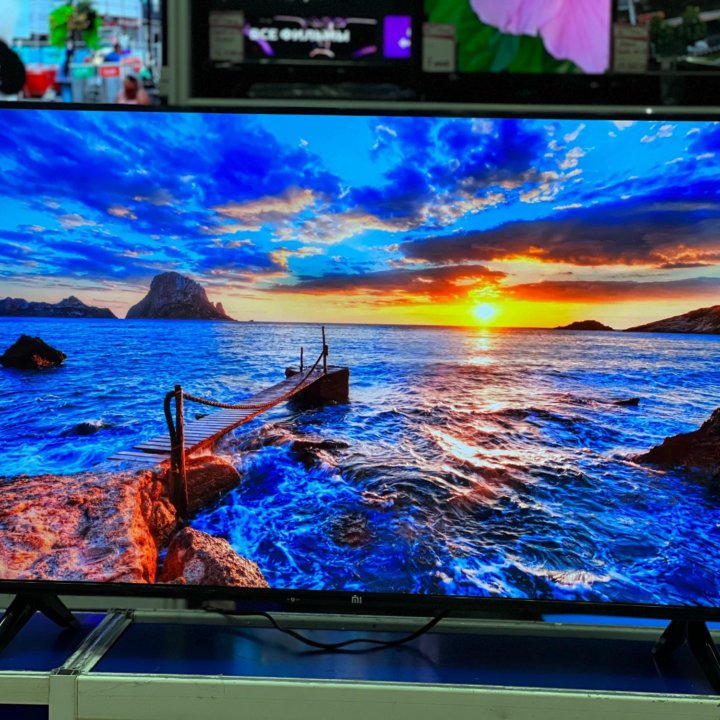 Xiaomi Mi TV P1 43 4K UHD Smart TV безрамочный