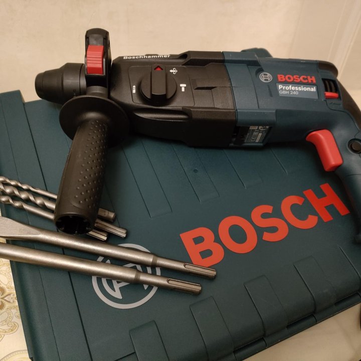 Перфоратор BOSCH+ буры