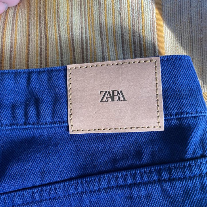 Новые джинсы Zara