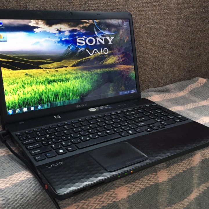 Ноутбук Sony vaio core i3-2350M CPU 2.30 GHz