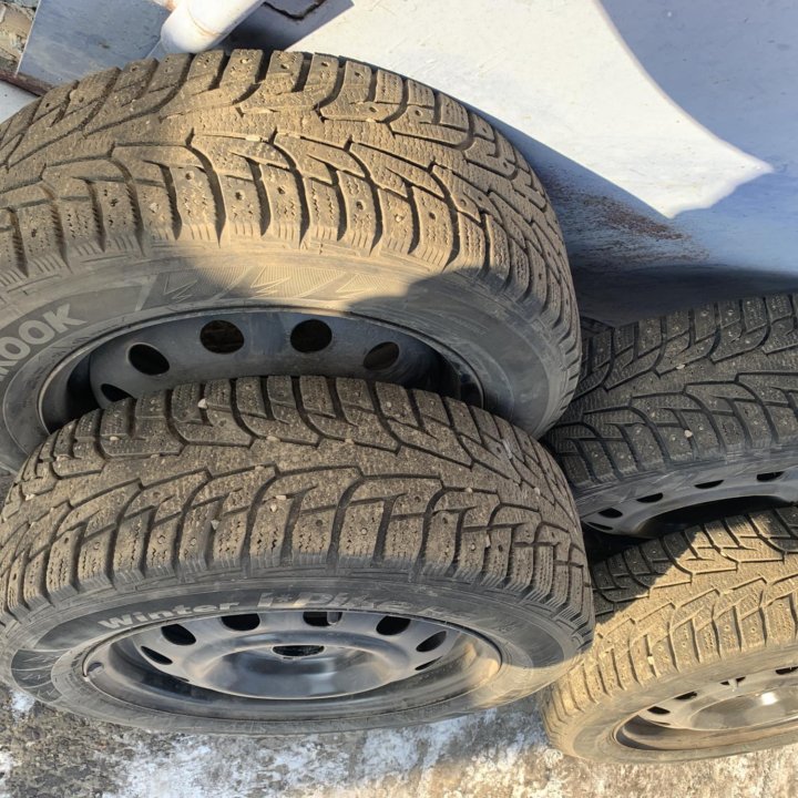 Резина hankook 185/65/15 + диски