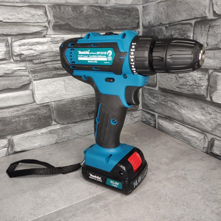 Шуруповерт Makita 14.4V c набором бит (новый)