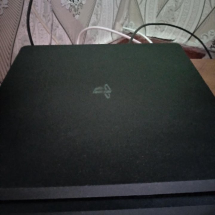 PlayStation 4 slim 1 Tb по 11.00