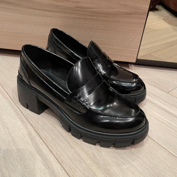 Лоферы кожа