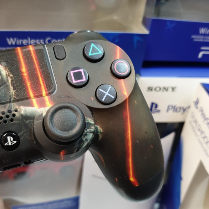 Джойстик PS4 в наличии