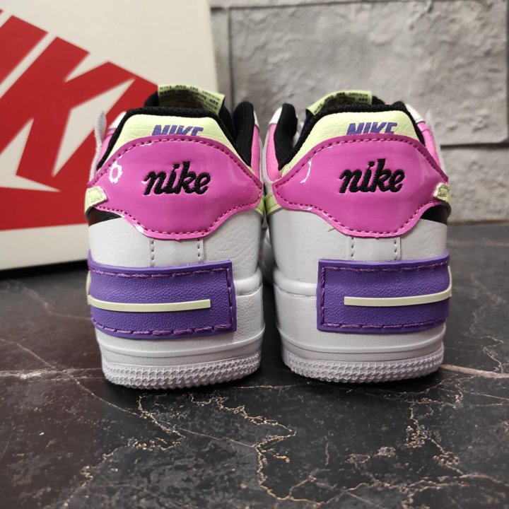 Кроссовки женские Nike Force 1