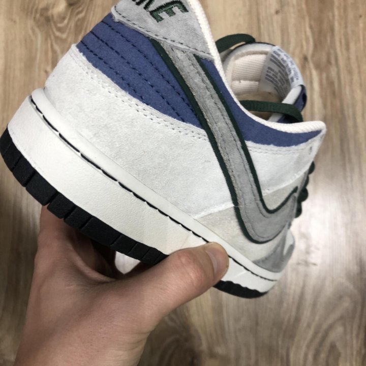 Кроссовки Nike dunk