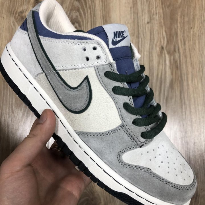 Кроссовки Nike dunk