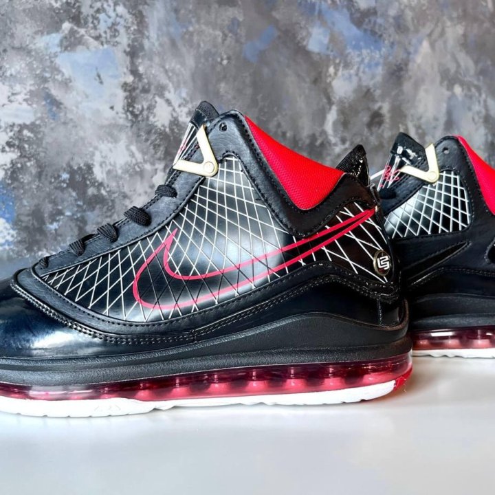 Кроссовки Nike LeBron 7 Black Varsity Red (44)