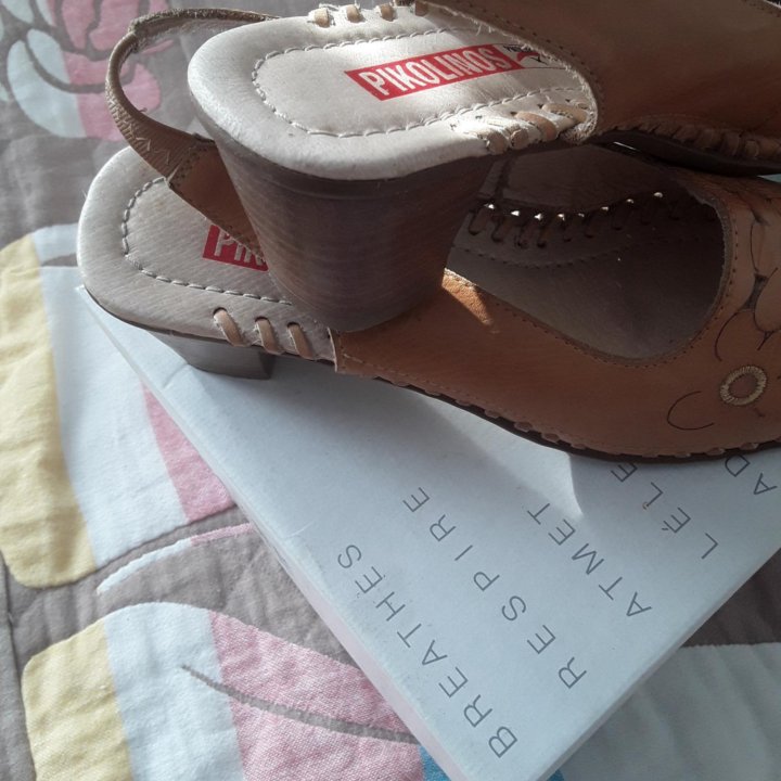 Босоножки, ботинки