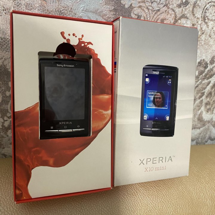 Телефон sony Xperia mini