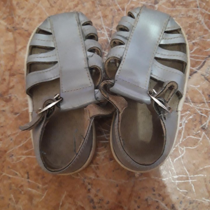 Детская обувь