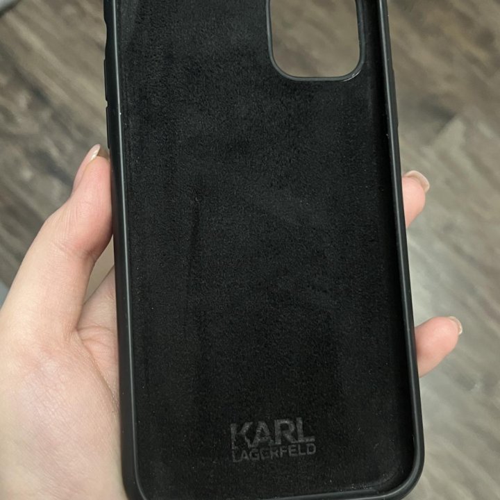 Чехол на iPhone 11 KARL LAGERFELD