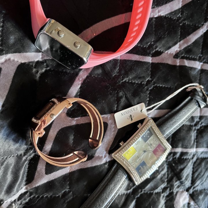 Часы Наручные