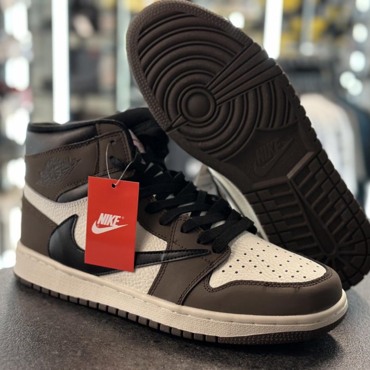 Кроссовки Nike Air Jordan 1