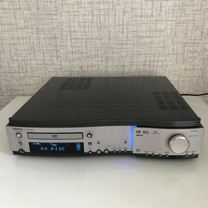 Ресивер с DVD Onkyo DR-S2.0.  Сделан в Японии.