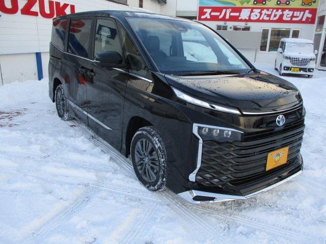 Toyota Voxy, 2022