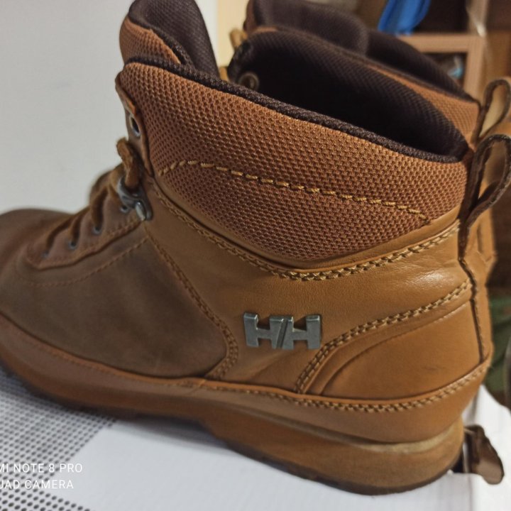 Helly Hansen ботинки тёплые оригинал кожа 39-40 ра