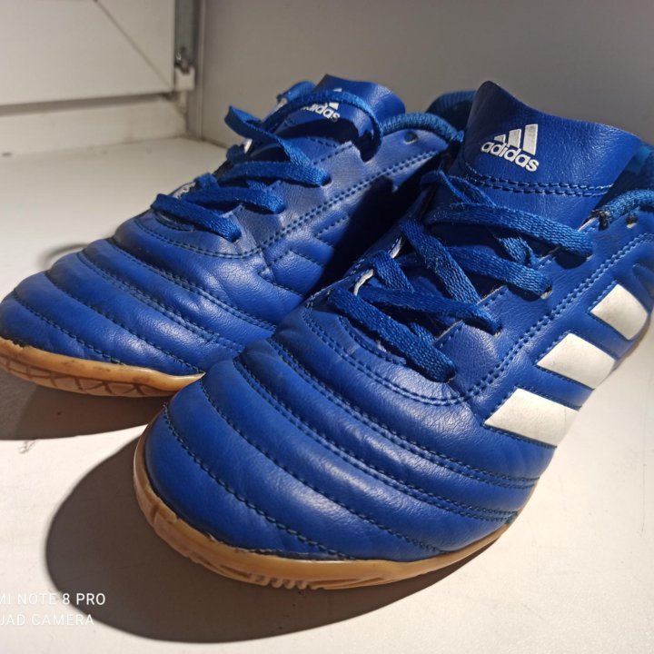 Adidas бутсы бампы футзалки оригинал 34-36