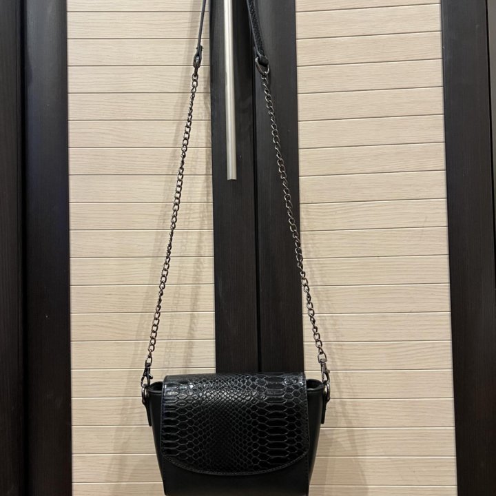 Сумочка кроссбоди