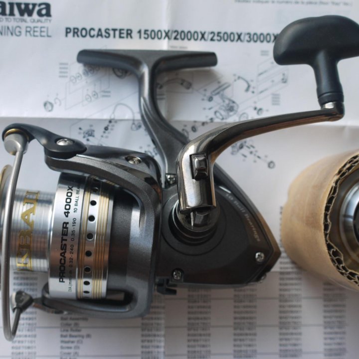 Спиннинговая катушка Daiwa Procaster 4000X новая