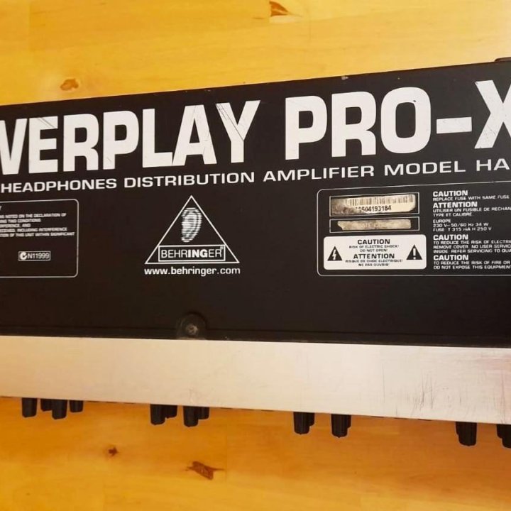 BEHRINGER POWERPLAY PRO-XL HA4700