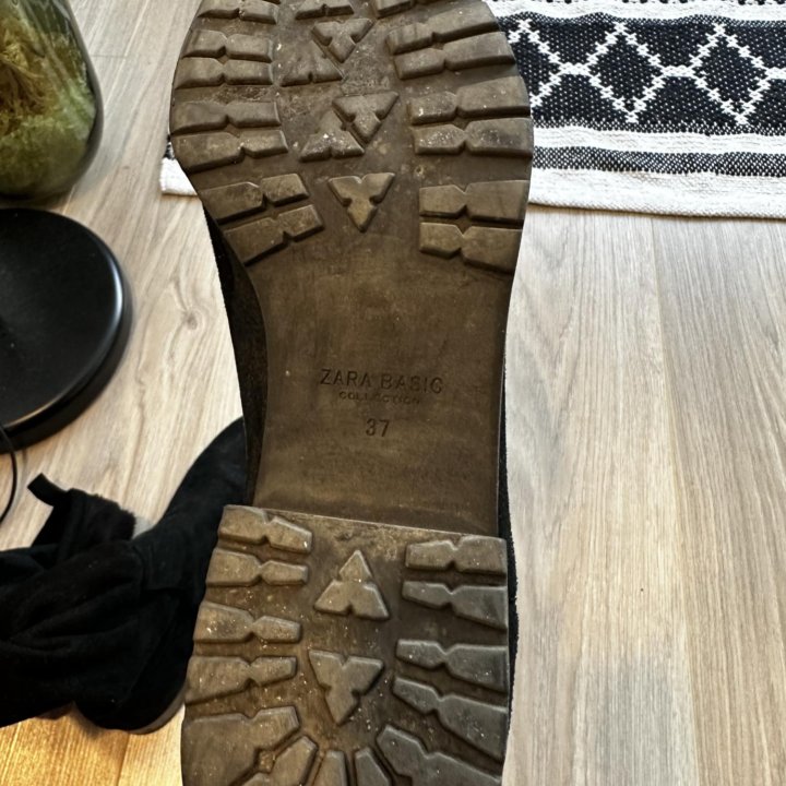Сапоги Zara