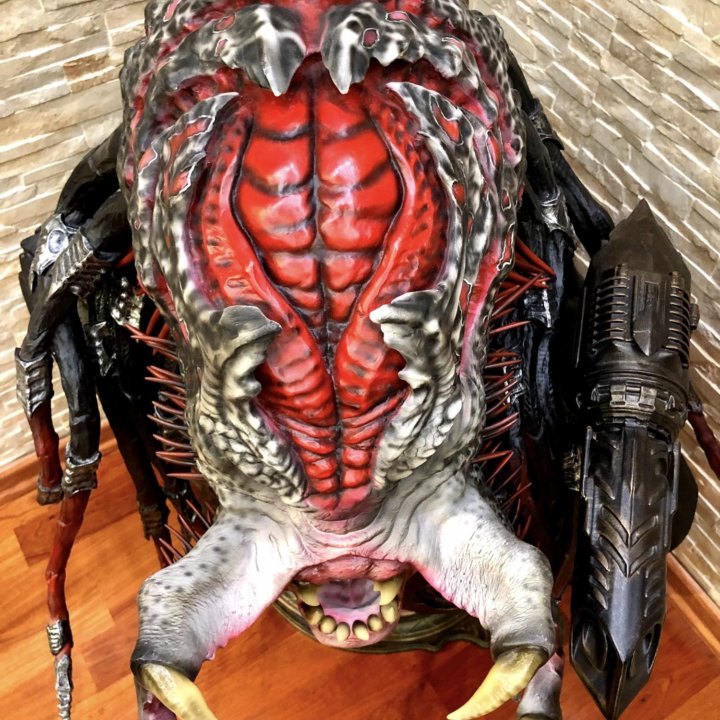 Predator Berserker Life-Size Bust 1:1 Sideshow