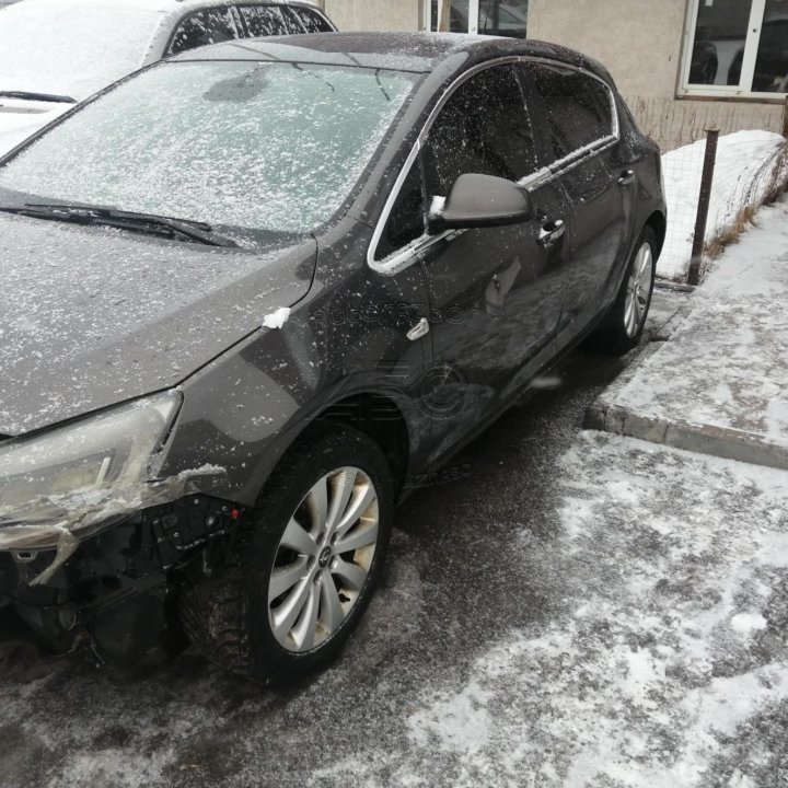 Opel Astra J 2012 1.4 L