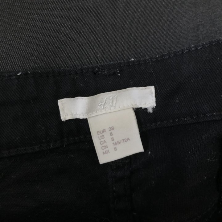 Чёрные шорты H&M