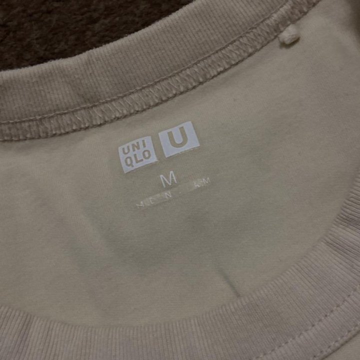 Футболка бежевая Uniqlo