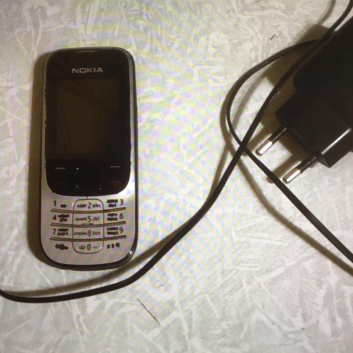 Телефон Nokia 2330c-2