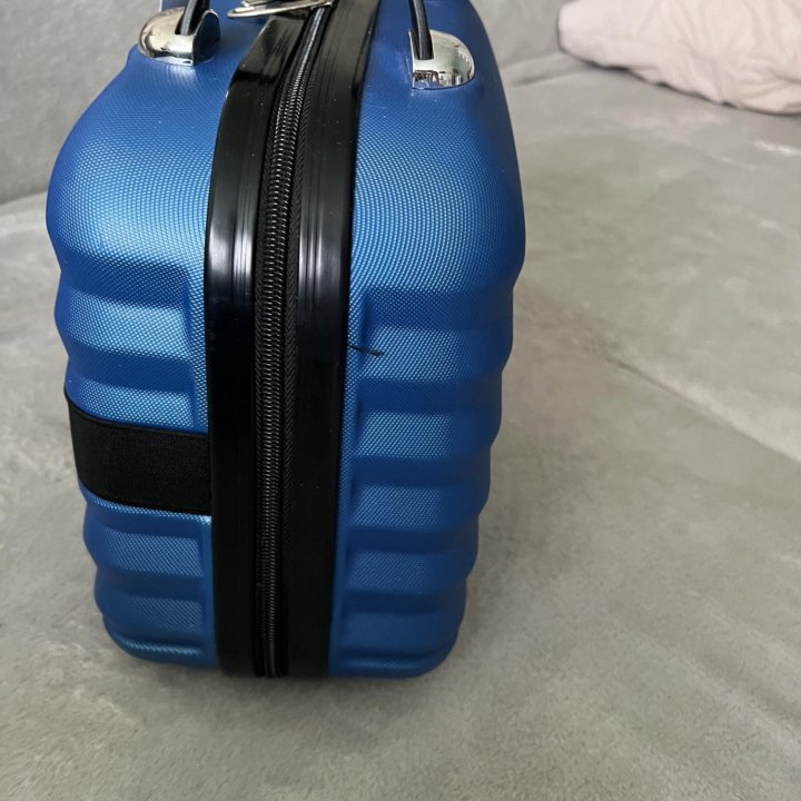 Сумка чемодан