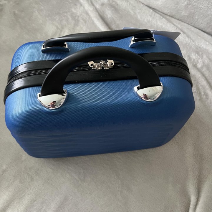 Сумка чемодан