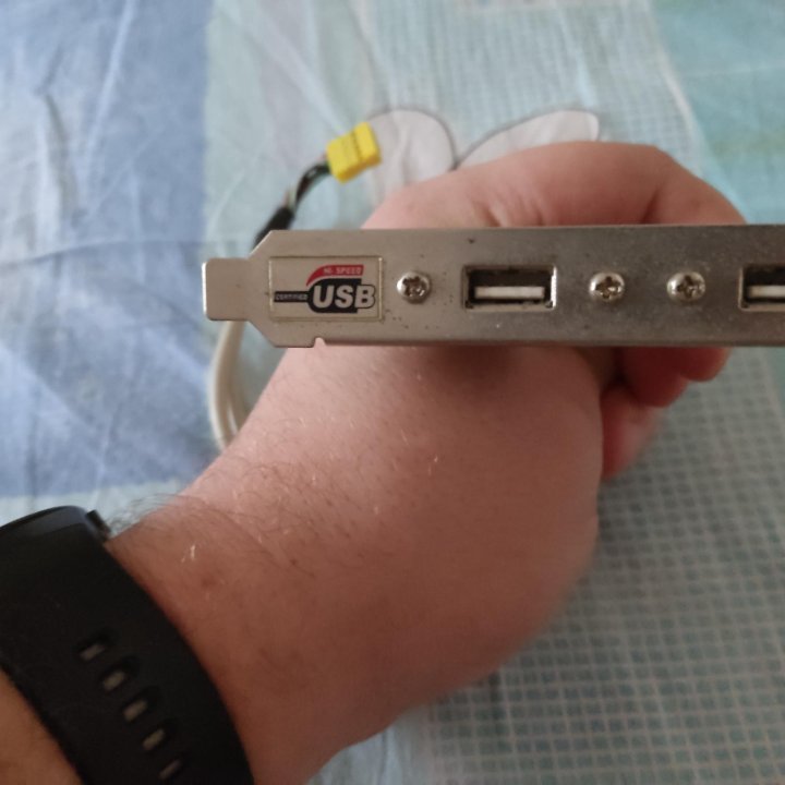 Продам планку внутреннию на 2 USB