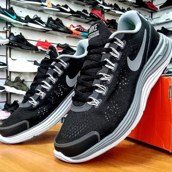 Кроссовки Nike LunarGlide