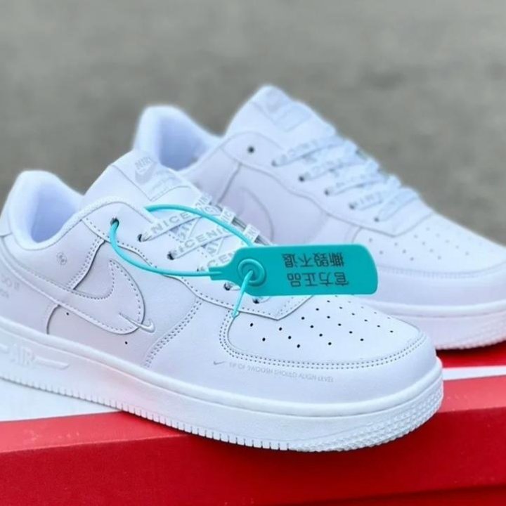 Кроссовки женские Nike Air Force