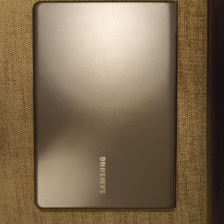 Samsung NP530U3B