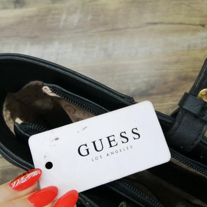 Сумка Guess