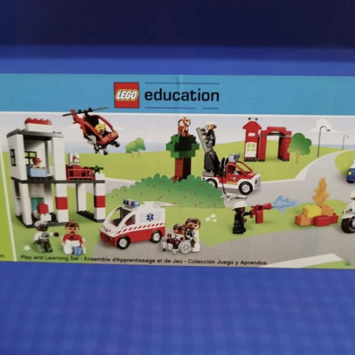 Lego Duplo 9209 ( службы спасения)