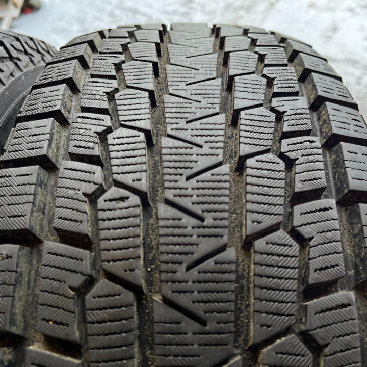 2 шт. Зима Yokohama Ice Guard SUV G075 225/65 R17