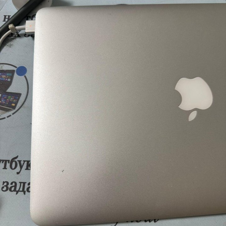 MacBook Air 13 2014, идеальный CORE I5 1.4/4gb/128