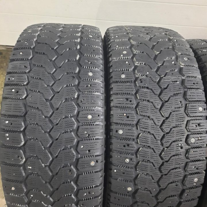 225/55R18 Yokohama Ice Guard F700Z (Лот №5931)