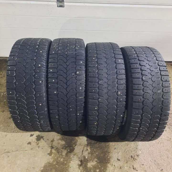 225/55R18 Yokohama Ice Guard F700Z (Лот №5931)